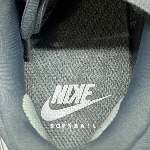 Nike Alpha Huarache Elite 4 Softball Turf Shoes Women's Size 7 Gray White EUC - Picture 10 of 15